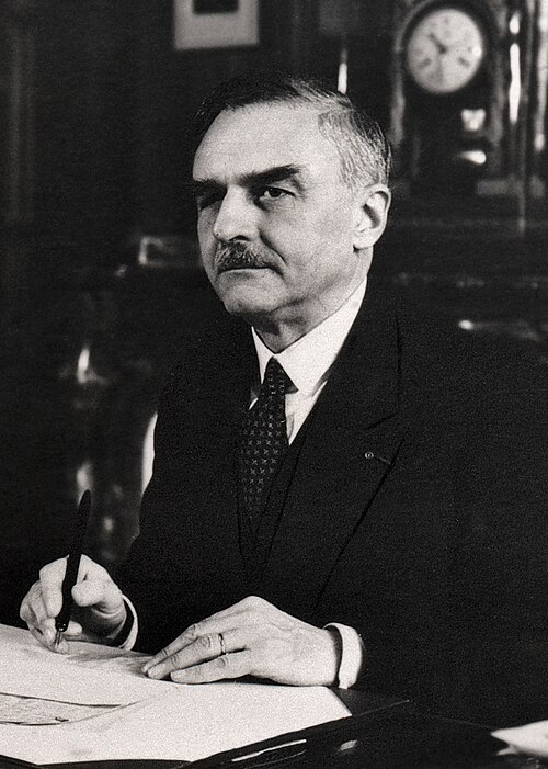 Portrait d'André Danjon