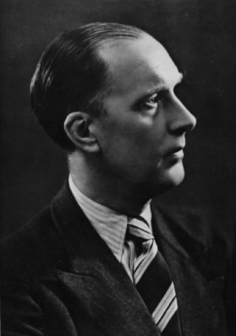 Portrait de Claude Delvincourt
