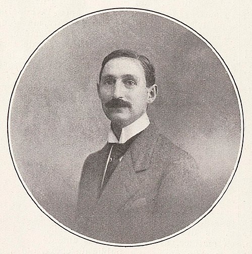 Portrait de René Dumesnil