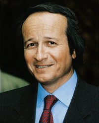 Portrait de Roger-Gérard Schwartzenberg