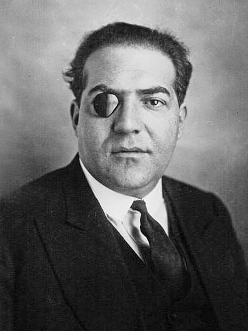 Portrait de Xavier Vallat
